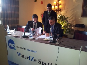 Acuerdo WIZ-Pontevedra 20130124.jpg
